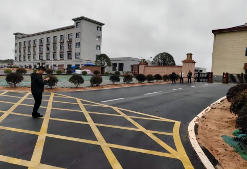 校內(nèi)交通組織優(yōu)化，助力打造平安校園！